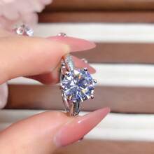 1 件时尚奢华闪亮莫桑石和锆石 925 纯银可调节鸡尾酒戒指，适合女性日常佩戴 - 活口可調節 - 查看 1