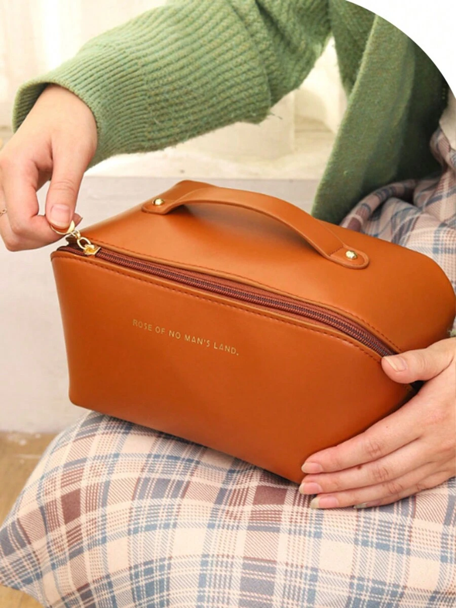 Toiletry Bag, Brushes, Combs, Cosmetics, Perfumes, Creams, Everything Organized For Unisex Travel - Marrom - View 1