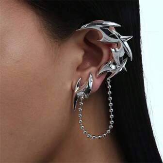 1 Pc Vintage Punk Silver Color Metal Dart Ear Clip Earrings For Women Asymmetrical Tassel One-Piece Ear Clip Jewelry Boucle