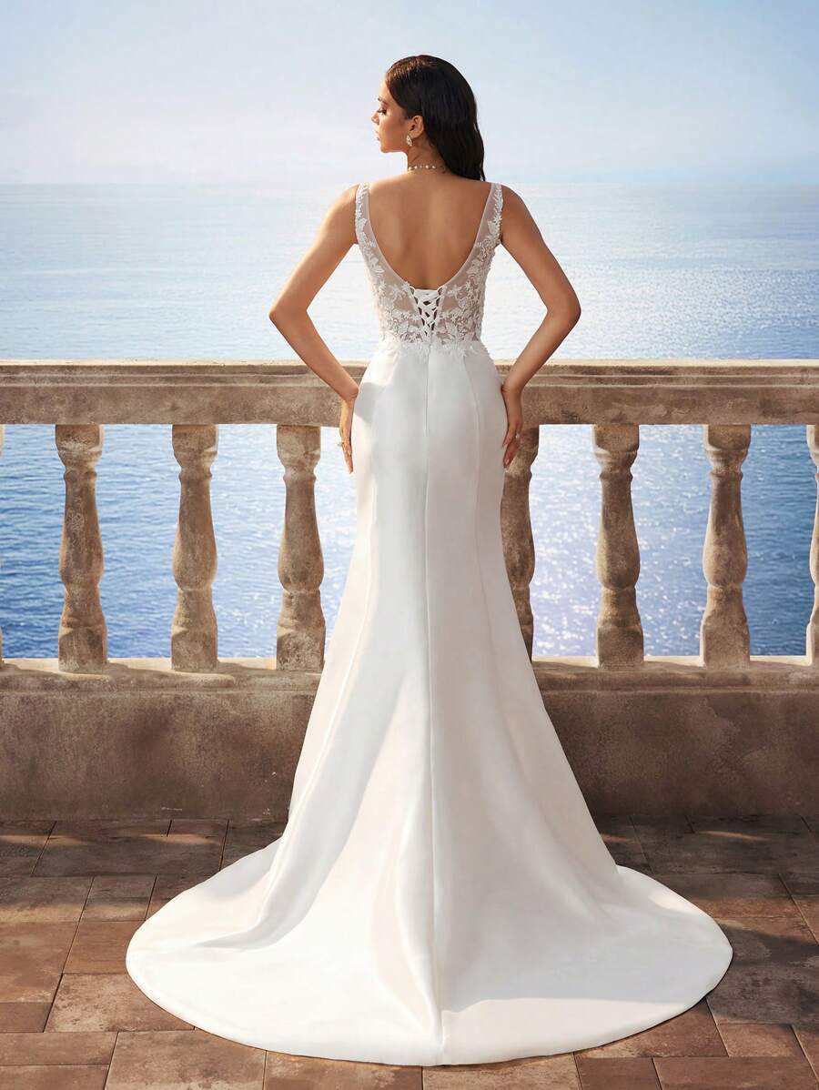 HEARBOBO 奢华高贵串珠刺绣深V领无袖蕾丝美人鱼晚会优雅新娘婚纱 - 白色 - 查看 1