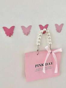 3 ganchos decorativos de pared color rosa con diseño de mariposa. Ganchos sin necesidad de taladrar. Muy adecuados para la decoración de la habitación de niñas. Estilo minimalista. Ideal para colgar llaves, abrigos, toallas, sombreros, joyas, paraguas, etc. Adecuado para la sala de estar, dormitorio, oficina, decoración del hogar, decoración de la habitación, decoración de pared