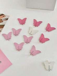 3 ganchos decorativos de pared color rosa con diseño de mariposa. Ganchos sin necesidad de taladrar. Muy adecuados para la decoración de la habitación de niñas. Estilo minimalista. Ideal para colgar llaves, abrigos, toallas, sombreros, joyas, paraguas, etc. Adecuado para la sala de estar, dormitorio, oficina, decoración del hogar, decoración de la habitación, decoración de pared