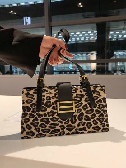 1pc Brown Leopard Print Zipper Design Leather Strap Shoulder Bag For Women, Suitable For Daily Commute, Outings, Shopping, Parties. Fashionable Gift For Girlfriend Or Holiday, New Fall Winter Tiger Print Bag For Women, New Fall Winter Cheetah Print Purse For Women
