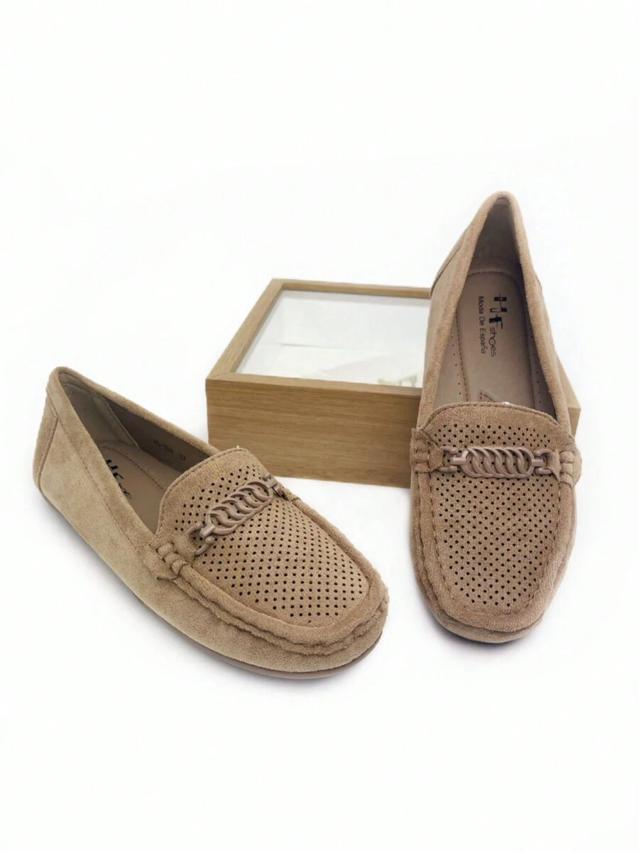 Calzado Estilo. Mocasines para mujer, con variedad de colores, con un diseño minimalista y detalles sutiles, se adaptan a cualquier estilo, perfectos para cualquier temporada. - Caqui - Ver 1