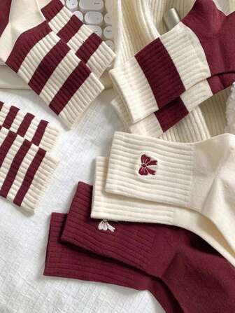 5 Pairs New Angola Red Socks, Breathable Moisture-Wicking Crew Socks, Unisex, Suitable For Christmas, Fall