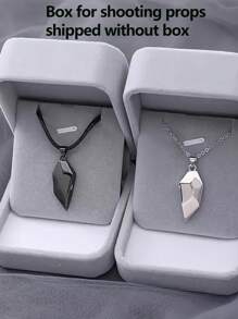 1 Pair Of Spliced Loving Couple Necklaces Magnet Attraction Wishing Stone A Memorial Gift(Box For Shooting Props, Shipped Without Box)