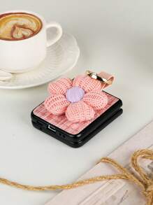 1pc Plaid Knitted Fabric Fashion Rhinestone Flower Ring Foldable Phone Case Compatible With Samsung Galaxy Z Flip3 5G, Galaxy Z Flip4 5G, Galaxy Z Flip5 5G, Galaxy Z Flip6 5G