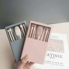 Morandy Farbige Mini Pinselset, tragbares Make-up Pinselset mit Spiegel, beinhaltet 5 Pinsel (Lidschatten, Puder, Nasen Konturierung) für einen transparenten Make-up Look, erhältlich in blau und rosa Farben