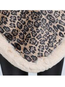 Nuevo poncho con cuello de piel de estilo europeo y americano, con estampado de leopardo y cálido, para otoño/invierno