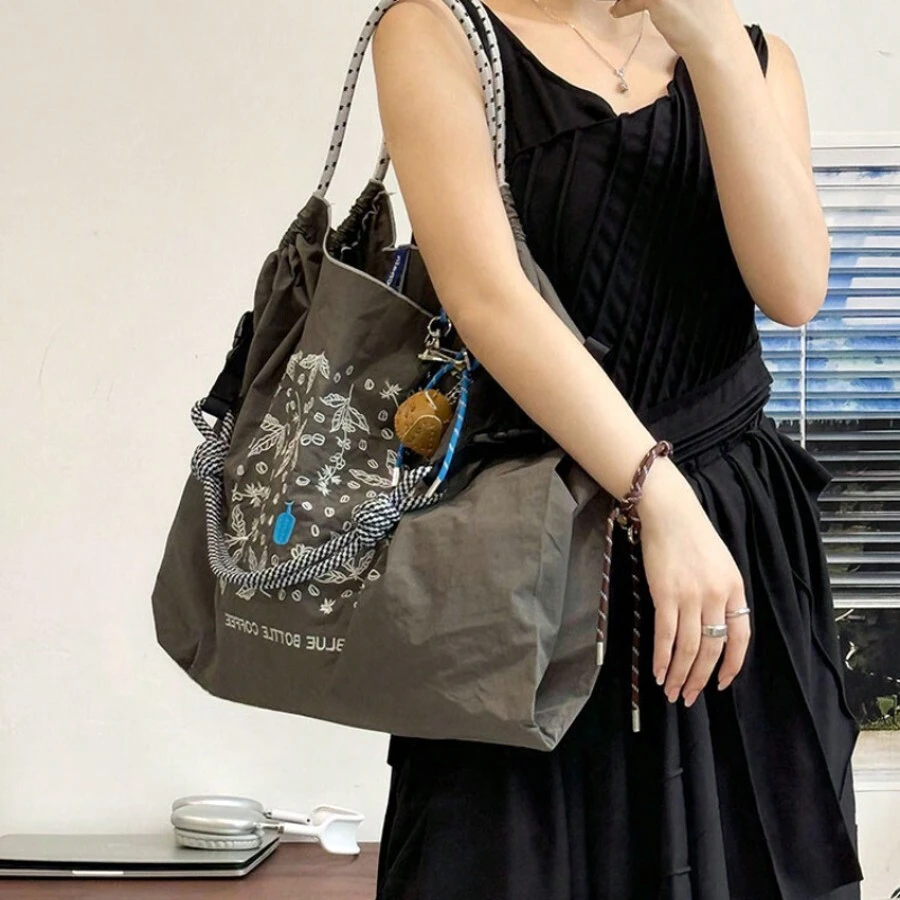 波西米亚风女式单肩包刺绣图案尼龙包大容量布包轻便可折叠收纳包通勤包时尚包旅行包，大容量手提包，通勤包，女士包