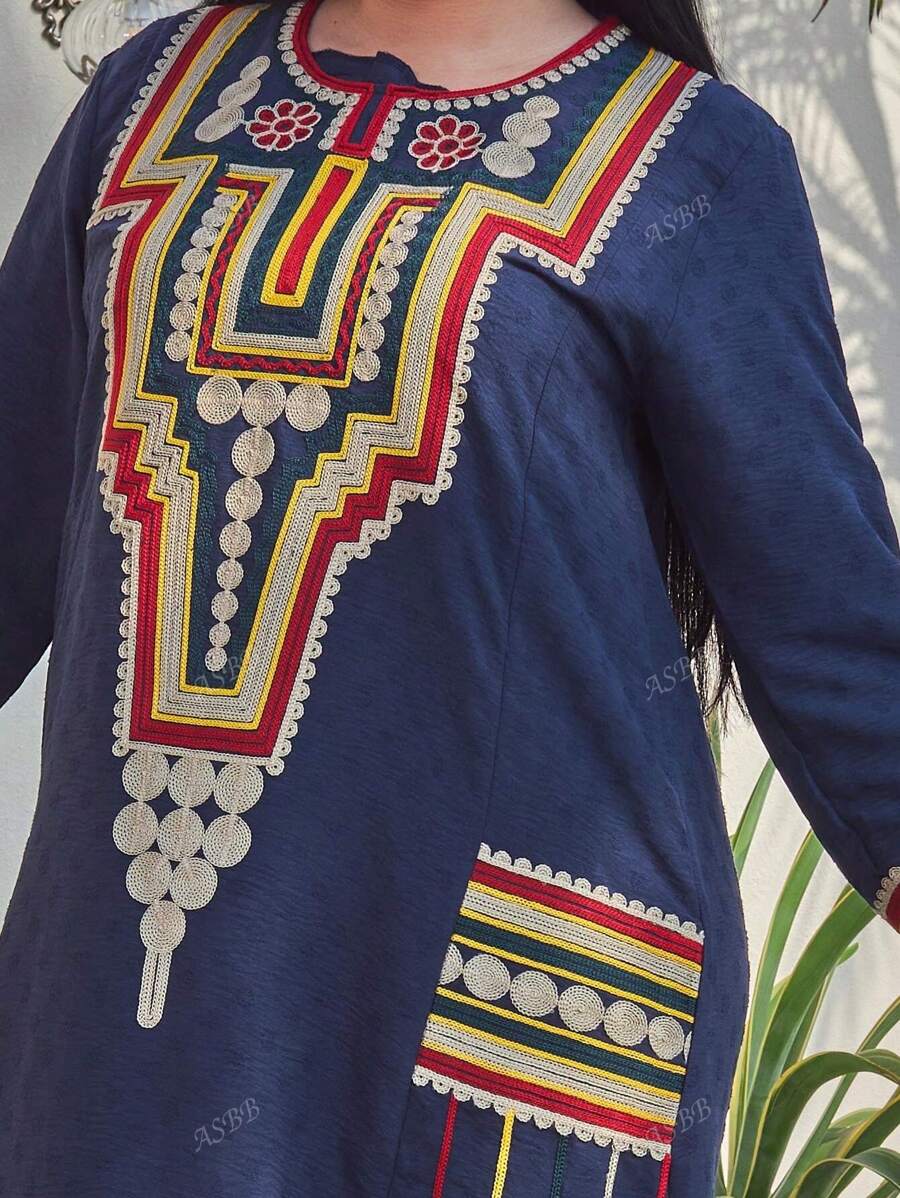 Embroidery Colorful Golden Elegant Arabic Women's Long Sleeve Dress