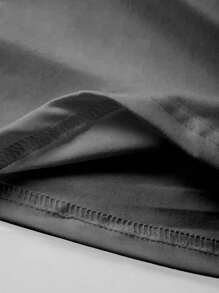 1 Piece, 200g St. Patrick's Day Print Crew Neck T-Shirt - Fashionable Graphic Print T-Shirt For Women - Casual Short Sleeve Crew Neck Top - Lightweight & Breathable For All Seasons Wardrobe, Polyester - 深灰色 - 查看 4