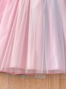 Vestido de manga corta con cuello redondo, estampado de pastel y parches de malla para niña joven - Rosa - Ver 7