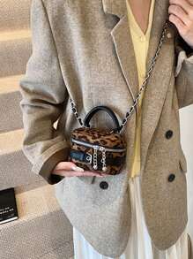 Niche Design Mini Lipstick Case Chic Handbag, Leopard Print Edgy Sweet Crossbody Bucket Bag - Brown - View 1