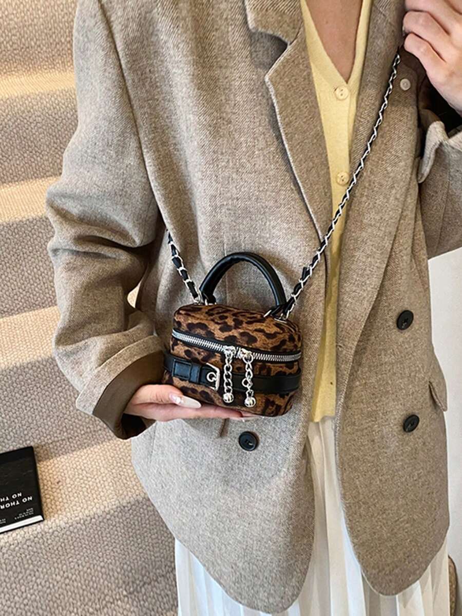 Niche Design Mini Lipstick Case Chic Handbag, Leopard Print Edgy Sweet Crossbody Bucket Bag - Brown - View 1