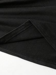 大码休闲 T 恤，女式大码雏菊和字母印花短袖圆领 T 恤