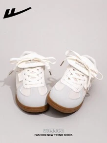 1 双女式 WARRIOR 系带厚底时尚运动鞋、户外平底鞋、透气休闲轻便跑步鞋、舒适街头风格厚底滑板鞋