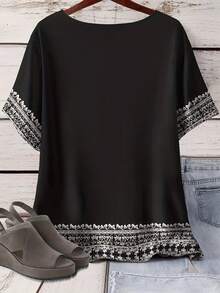 Camiseta de talla grande con estampado floral, camiseta informal de cuello redondo de manga corta para mujeres de talla grande