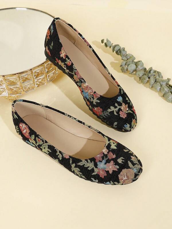 Flat Toe New Fashionable Versatile Plus Size Women Slip-On Casual Loafers