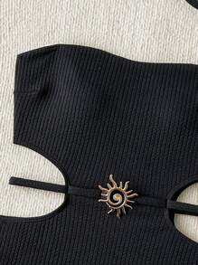 Summer Hollow-Out Solid Color Detachable Strap Metal Decor Waist Hollow One-Piece Swimsuit Style One-Piece Swimming Suit For Women