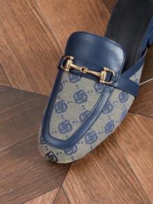 Women's Blue Printed Mule Shoes - Round Toe Slip-On Flats With Metal Buckle Decor, Closed Toe Design, Suitable For Business And Beach Occasions - Blue - View 5