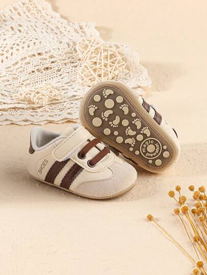 1双舒适PU撞色男童魔术贴平底休闲可爱百搭运动鞋，适合春秋季穿着