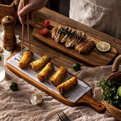 1块木质砧板，肉类砧板，奶酪和熟食砧板，适用于肉类、奶酪、面包、蔬菜和水果，带手柄，适合家庭和宿舍使用，厨房工具，感恩节、圣诞节、万圣节礼物