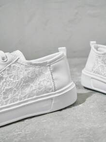 Women Fashion Casual Shoes, Hollow Breathable Lightweight Lace-Up Comfortable White Sneakers, MD Non-Slip Soft Bottom Lightweight Sports Running Shoes