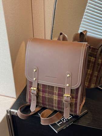 1pc Flip-Top Women Backpack, (13in*10.21in*5.9in) Bi-Color Checkered Pattern, Contrast Design, Campus Style, Practical And Stylish, Suitable For Students And Office Workers, Commute Bag, Travel Bag, Multi-Compartment, Zonning Storage, Gift For Christmas, Children, Friends