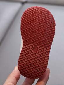 1 Par de Zapatos Casuales Deportivos de Malla Transpirable y Suela Suave Antideslizante para Niños de Primavera/Otoño, con Diseño de , Apropiados para Caminar Tanto en Interiores como en Exteriores para Niños y Niñas de 0 a 4 Años