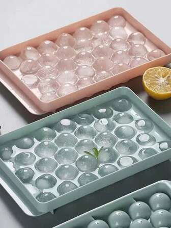 CAFELFFE 1pc Random Color Plastic Ice Tray, Minimalist 33 Grid Ice Ball Mold With Lid For Home