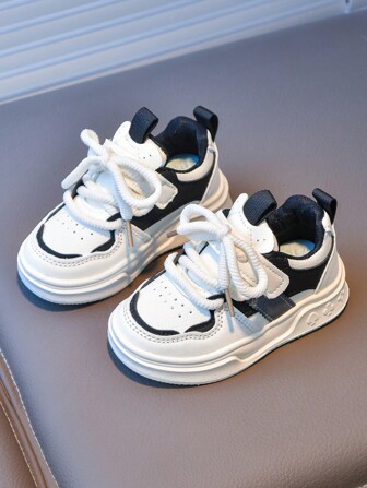 Kids Sports Sneakers, Girls' Soft Bottom Anti-Slip Loafers, Boys' Comfortable Lightweight Breathable Athletic Shoes