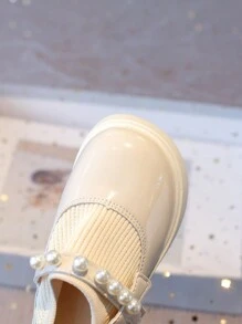 Nuevos zapatos Mary Jane para niñas, diseño con lazo de perla, zapatos planos para niños, uso casual diario, versátil, fácil de poner y quitar con para niños pequeños