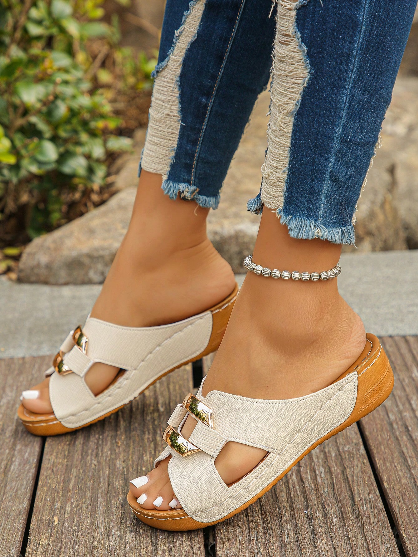 نعال منصة سميكة النعل للنساء مفتوحة الأصابع على شك...