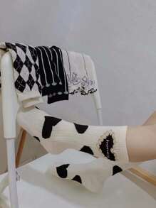 4 Pairs Black & White Ruffle Edge Princess Socks, Heart & Diamond Pattern Mid-Calf Socks, Suitable For Students To Pair With Casual Shoes, Loafers, And Sneakers