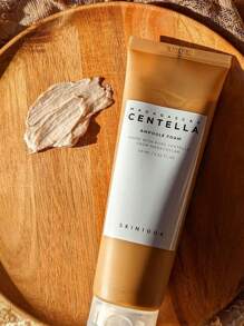 SKIN1004 125毫升马达加斯加积雪草泡沫洁面乳，温和亲肤，温和清洁，强化肌肤屏障，泡沫洁面乳，适合所有肤质，韩国化妆品，125毫升/4.22液体盎司。