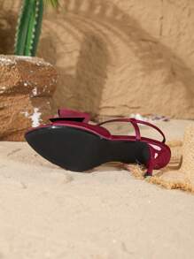 On feet& in love 女士时尚缎面高跟凉鞋，带蝴蝶结装饰，尖头，踝带，细高跟 - 酒紅色 - 查看 8