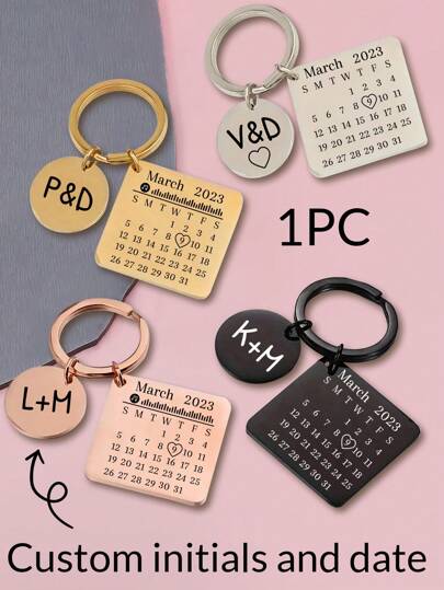 1 st. anpassad gravyrnyckelring för kvinnor, personliga initialer och datumnyckelring, personlig nyckelring i rostfritt stål, nyckelring för män, berlocker för män och kvinnor, anpassad nyckelring för par, anpassad nyckelring för pojkvän, fyrkantig storlek: 3 cm/1,18 tum, rund storlek: 2 cm/0,78 tum, 4 färger svart/guld/rosaguld/silver, present till födelsedagspresent, presenter till par, föräldrar, bästa vänner, för unika presenter till årsdagar, bröllop, födelsedag, alla hjärtans dag, graverad, för inflyttningsfest, personliga presenter för kvinnor/män, personlig/anpassad nyckelring, skolmaterial, tillbaka till skolan, skolpresent, för kontoret, för skolan, för klassrummet, för lärarpresenter, för universitetet, för kollega, för studentrum, för lärare, för pojkar och flickor, för tonåringar, högstadieelever, mellanstadieelever, gymnasieelever, högskoleelever, universitetsstudenter, förstaårsstudent, andraårsstudent, förstaårsstudent, delikat romantik, utilitaristisk chic