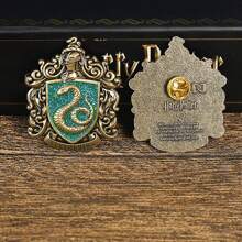 Harry Potter Harry Potter Badges, Hogwarts Four Great Colleges Brooch, Vintage Decorative Metal Brooch, For Jewelry, Accessory, And Gift, Surrounding Hogwarts Gift, Badges For Backpack Badges Fashion Decorations Gifts[Officially Licensed],School Supplies,Back To School