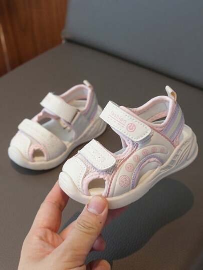 2025新款婴儿凉鞋，舒适软底婴儿凉鞋，儿童夏季鞋，女童包趾防踢沙滩凉鞋