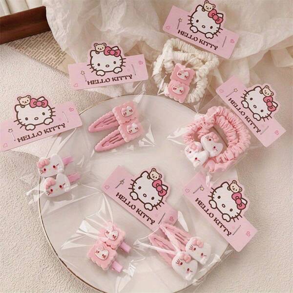 Sanrio Conjunto de 12 piezas de horquillas Hello Kitty con accesorios lindos con temática de gato rosa, adecuados para peinados dulces y suaves, incluyendo flequillo y clips de caimán. Hermosos útiles escolares, adecuados como regalos para la temporada de regreso a clases. Clips para el cabello, pinzas para el cabello, pasadores para el cabello.
