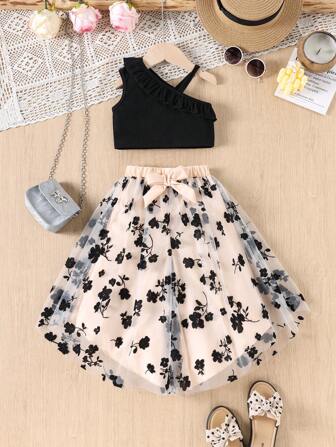 MommBaby 年轻女孩两件套，包括无袖纯色荷叶边上衣和网眼拼布斜肩裤，适合夏季休闲场合