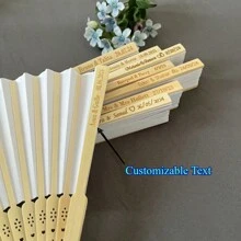 20/50/80/100 pièces Ventilateur en papier pliant élégant blanc personnalisé avec gravure, avec sac cadeau avec organza et fournitures de fête de mariage portables. Anti-moisissure, chic, mignon, personnalisé. Cadeaux idéaux pour lui, pour elle, petit ami, papa, petite amie, maman, famille, amis, salon de thé, maison, jardin, bureau, pour anniversaires, pour la Saint-Valentin, pour la fête des mères, pour les anniversaires, pour la fête des pères, pour la remise des diplômes, pour les mariages, pour le pendaison de crémaillère
