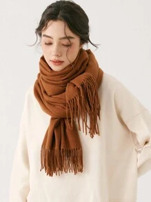 1条女士纯色仿羊绒围巾，带流苏，柔软仿羊毛披肩，优雅简约，适合日常佩戴、各种场合，春、夏、秋、冬四季皆可搭配连衣裙。