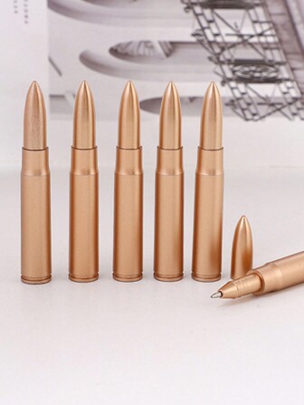 7支/套复古子弹造型圆珠笔。仿真子弹武器圆珠笔，蓝色墨水笔，适合作为学生奖品。非常适合用作办公用笔、情人节礼物或返校用品。适用于学校、家居、办公室、工作场所、商务、俱乐部、派对和组织活动。是送给孩子、学生、老师、朋友和同事的精美生日礼物、办公室礼物和返校礼物。