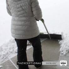 Easy Doze-It 36" SnoBlade With Snow-Slinger Grip | Snow Pusher For Snow Removal | Heavy Duty Snow Plow Shovel With Lift Grip | Snow Shovel For Walk Driveway | Made In USA By Vertex | Model EX973.36 - 黑色 - 查看 2
