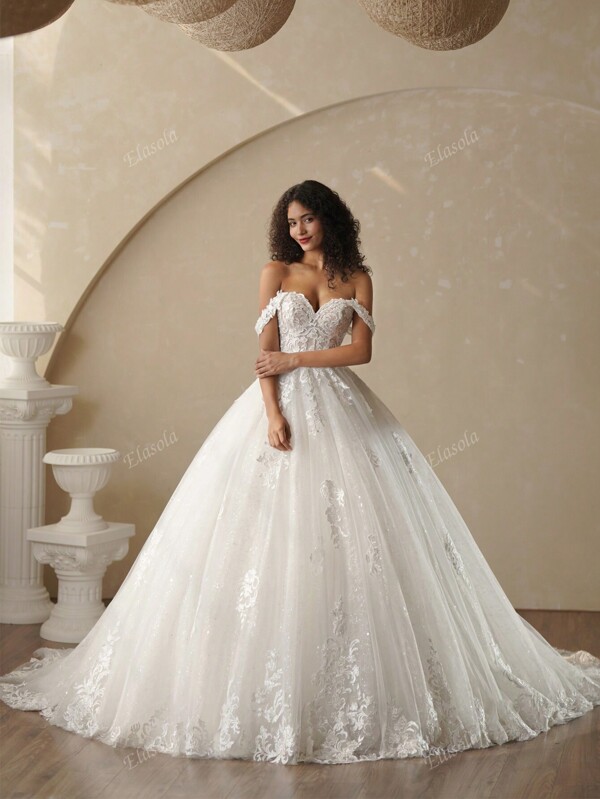Hochzeitskleid im Ballkleidstil mit Glitzer, Off-Shoulder glänzendes Spitzenbrautkleid, Braut