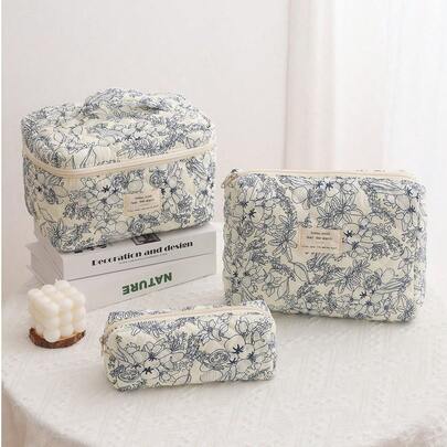 大容量印花化妆包带提手，便携式化妆工具收纳包，加厚印花化妆包，女士旅行收纳包，化妆包，旅行洗漱包，旅行洗漱包，家居必备。