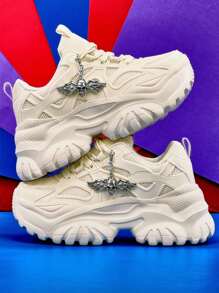 Women Silver Metal Shiny Angel Skull Decor Casual Sneakers With 7cm Thick Sole Platform, Versatile Beige High Heels, Comfortable Warm Autumn/Winter Women Outdoor Sports Shoes For Teenagers, College Students, Breathable Light Weight Non-Slip Summer Mesh Running Shoes For Daily, Date, Gym, Office Wear
