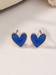 1 paire de boucles d'oreilles clous minimalistes et élégantes en émail en forme de cœur, jolies et douces, bijoux polyvalents à la mode pour femmes, fête, voyage, utilisation quotidienne, cadeau pour la Saint-Valentin, maman, mère, fête des mères
